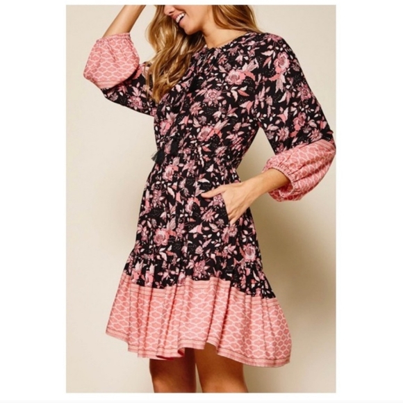 💜BLACK FLORAL DRESS.   NEW. - Picture 4 of 7